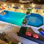 A Casa Nostra 3*