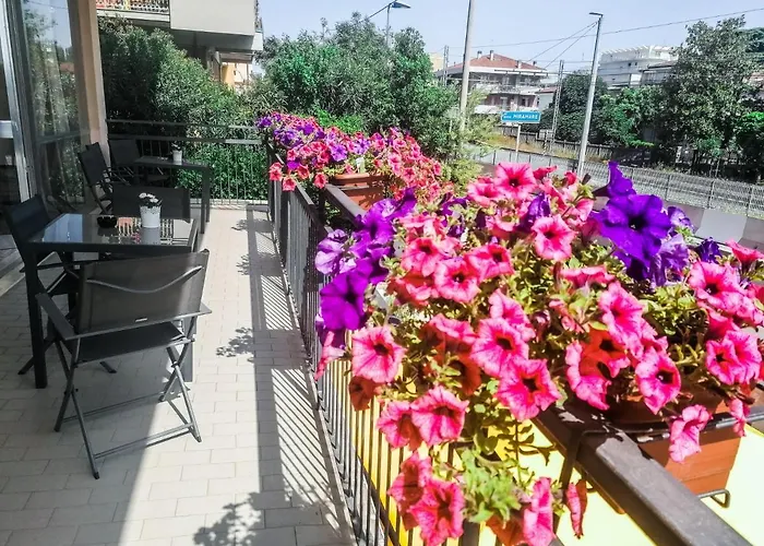 A Casa Nostra מלון רימיני