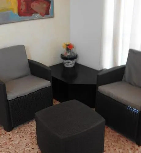 A Casa Nostra מלון רימיני